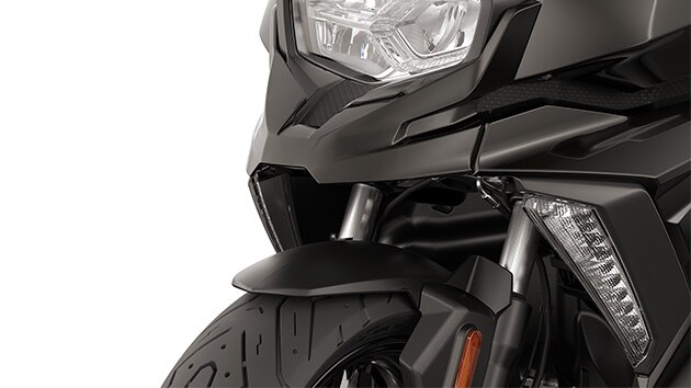 The C 400 X from BMW Motorrad with optional Headlight Pro