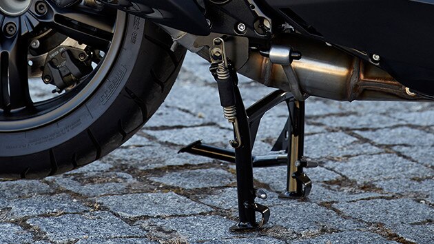 Caballete central optimizado de la C 650 Sport